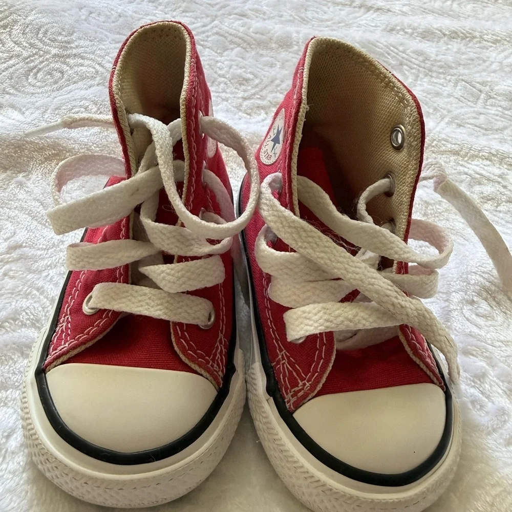 Converse Chuck Taylor Infant Red High Top Sneakers Size 4